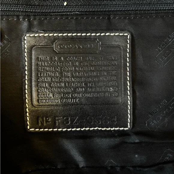 Coach Vintage Legacy Small Leather Shoulder Bag 9564 - Picture 11 of 11